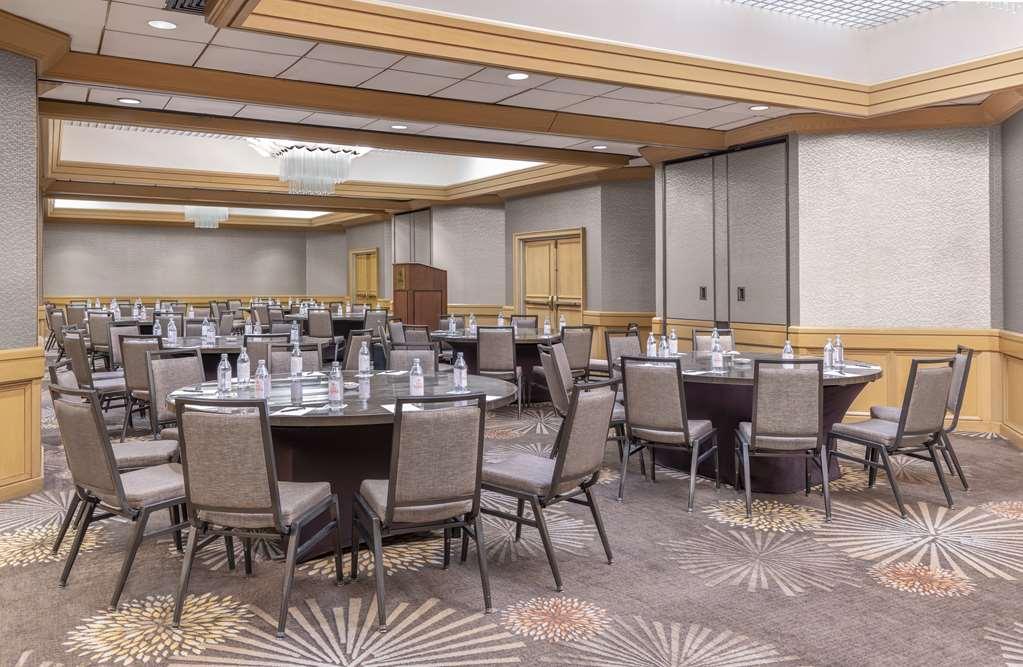 Hotel Hilton Orange County/costa Mesa 4*